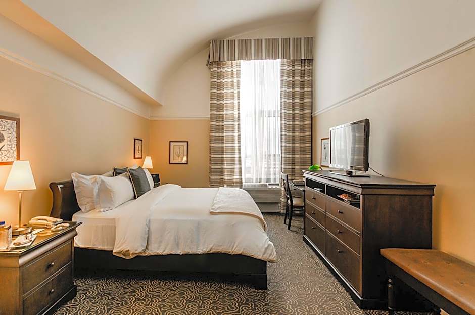 Le St-Martin Hotel & Suites