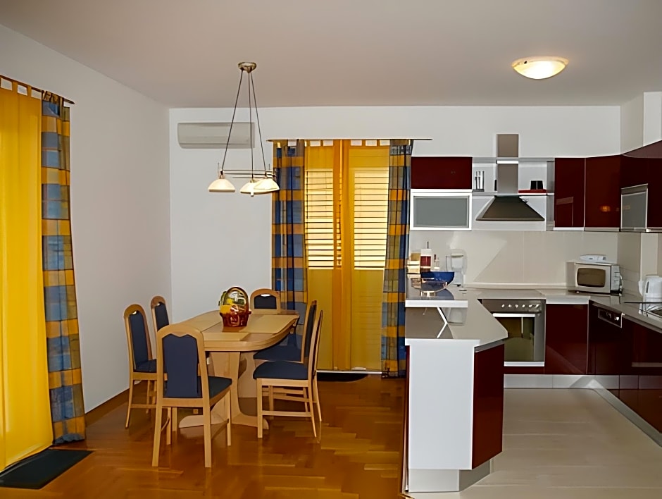 Pervanovo Apartments