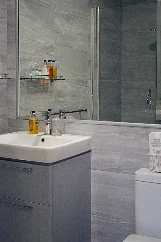 The Cambridge Guest House by Tas