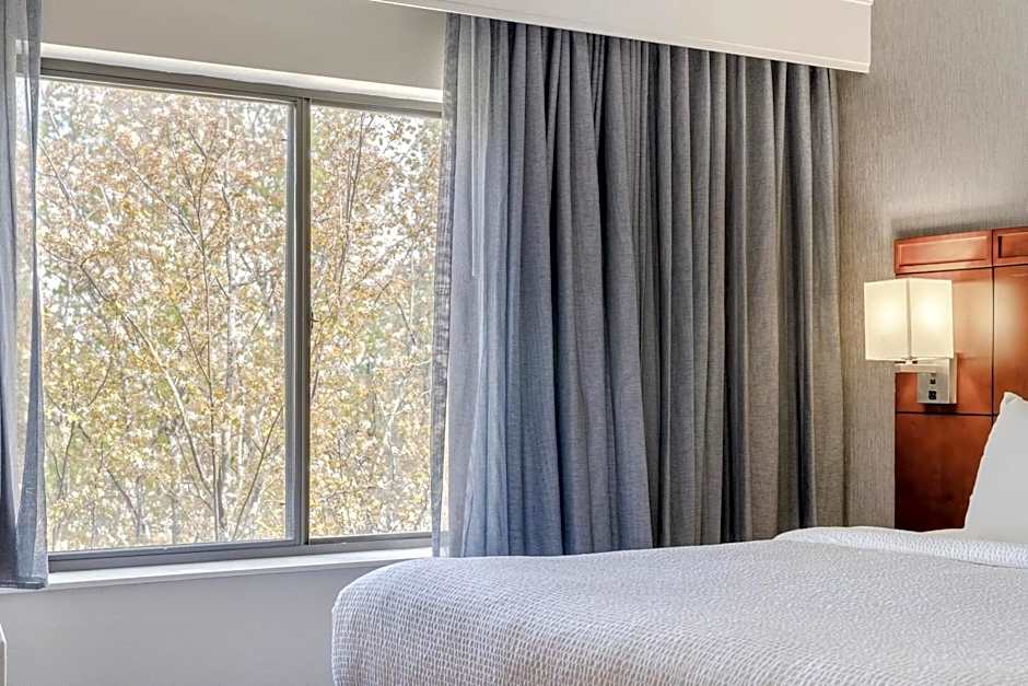 Courtyard by Marriott Burlington Williston