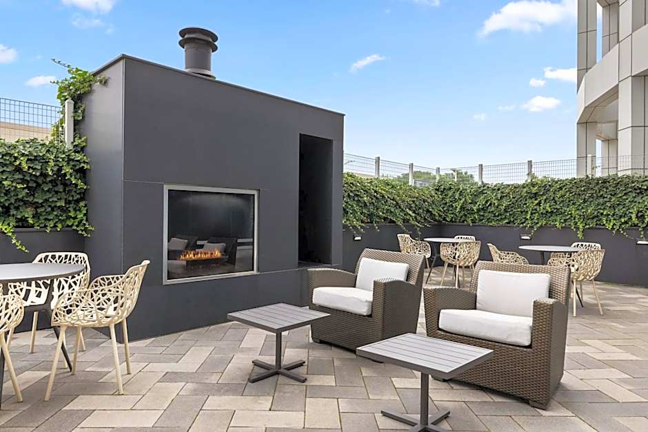 Residence Inn by Marriott New York The Bronx at Metro Center Atrium