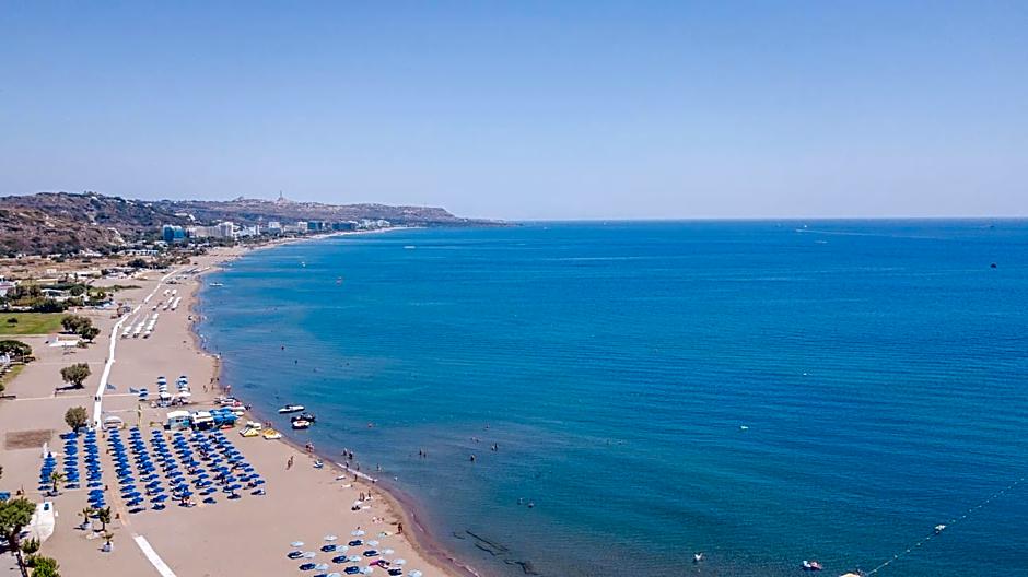 Atma Beach Rooms & Suites