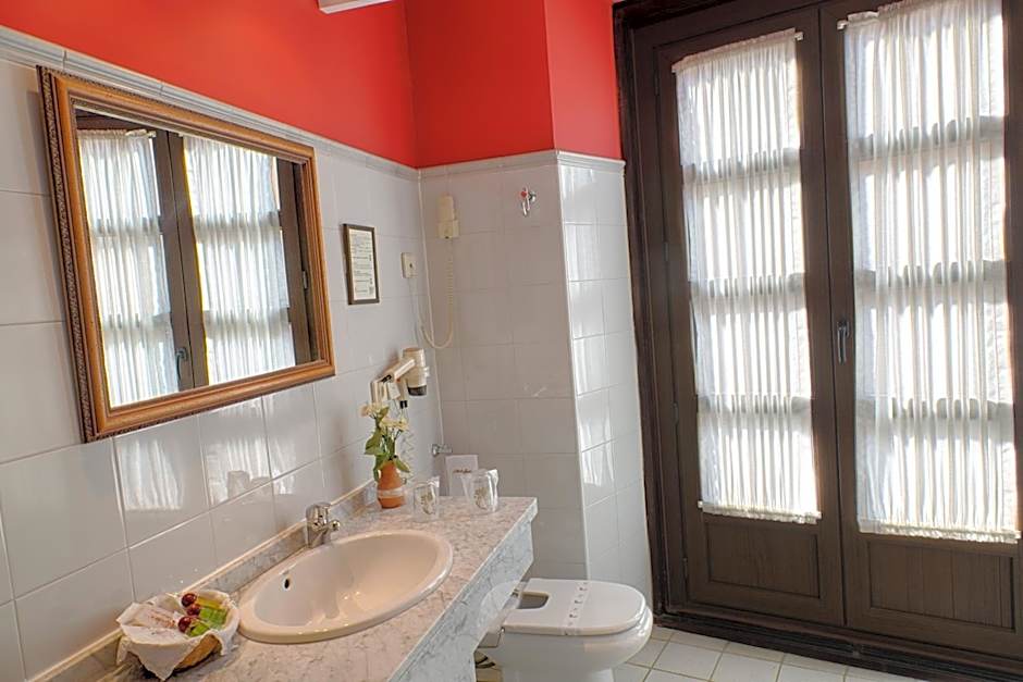 Hotel La Posada Regia