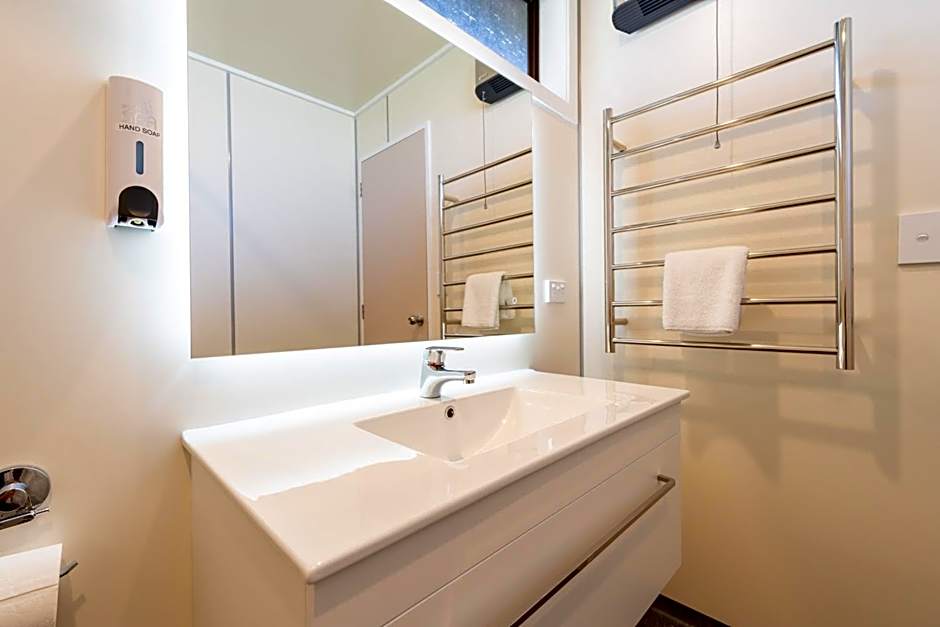 Te Anau Top 10 Holiday Park and Motels