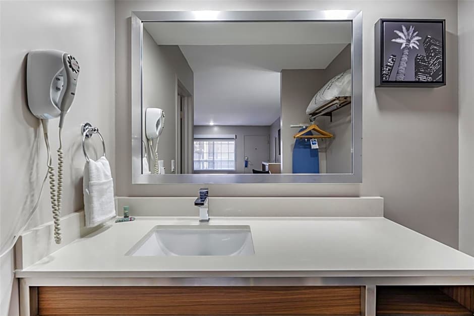 Best Western Airport Plaza Inn - Los Angeles LAX Hotel