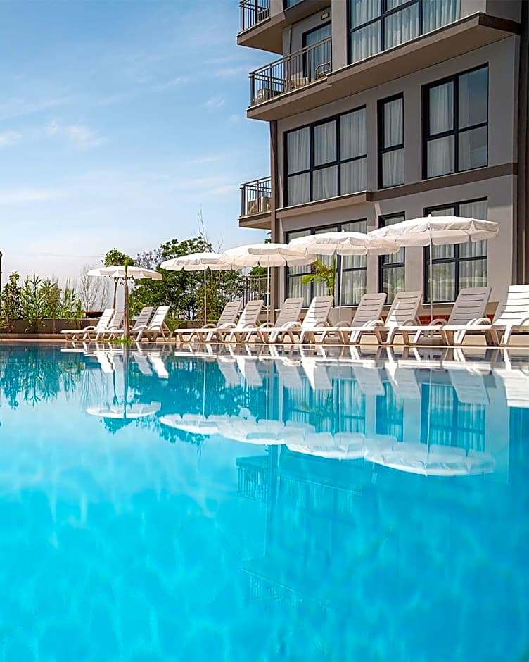 Laristone Suite Spa Hotel