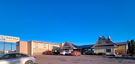 Days Inn by Wyndham West Branch Iowa City Area