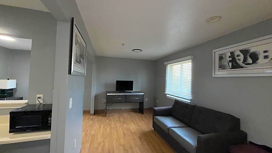 Welcome Suites Hazelwood Extended Stay Hotel