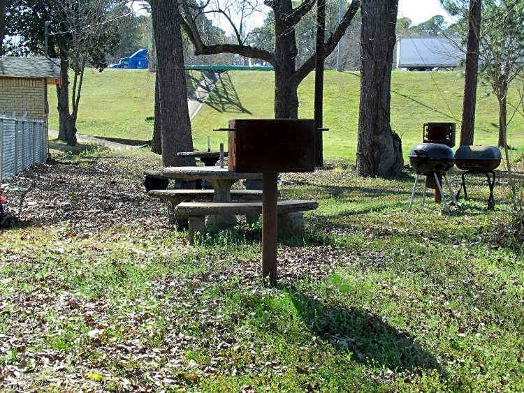 Woodlawn Hills Motel