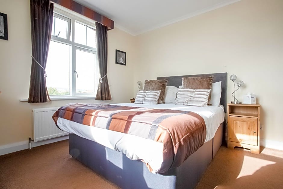 OYO Cliffemount Hotel