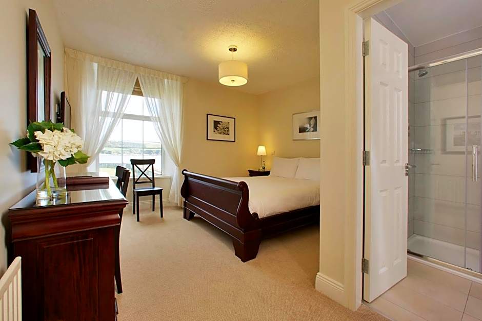 Walter Raleigh Hotel