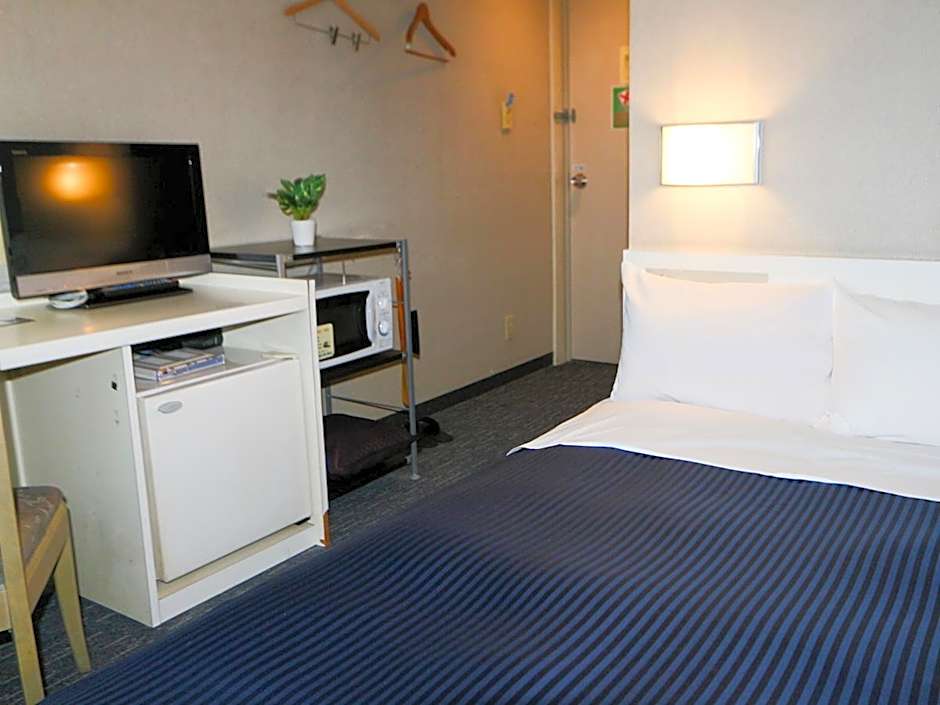Hotel Livemax Chofuekimae