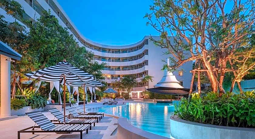 The Royal Paradise Hotel & Spa