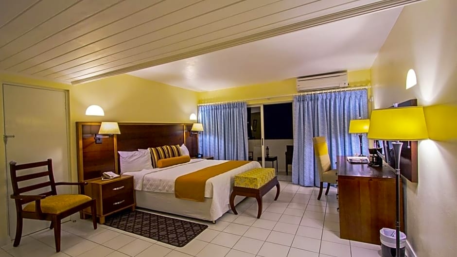 Infinity On The Beach