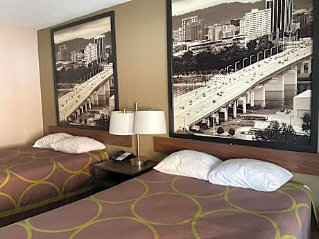 2 Double Beds Non-Smoking