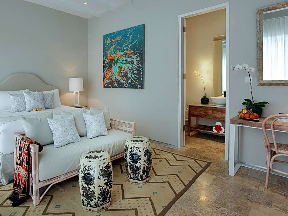 Room & Vespa Suite 4