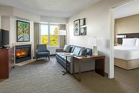 Two Bedrooms Suite, 2 Bedroom 2 room Suite, Bedroom 1: 1 Queen, Bedroom 2: 1 Queen, Sofa bed
