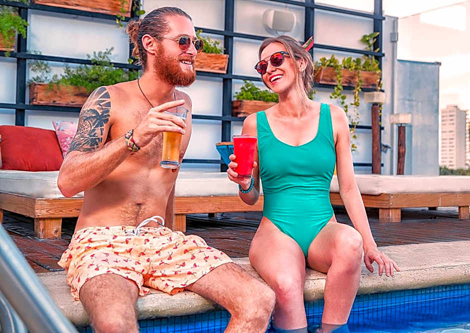 Nomads Hotel, Hostel & Rooftop Pool Cancun