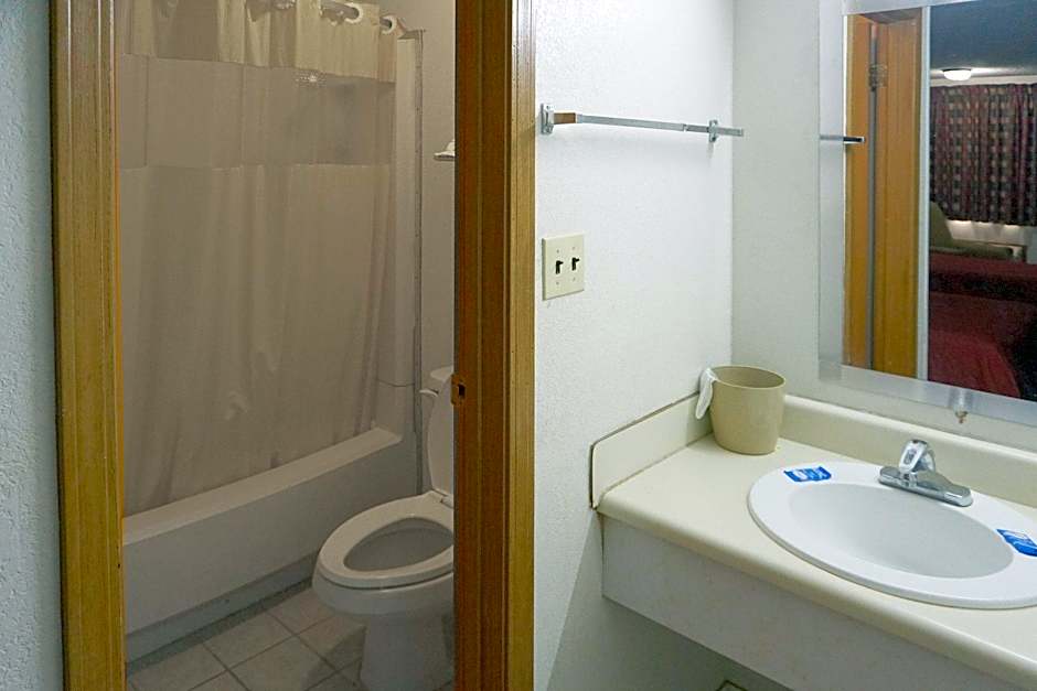 OYO Hotel Altus N Main St