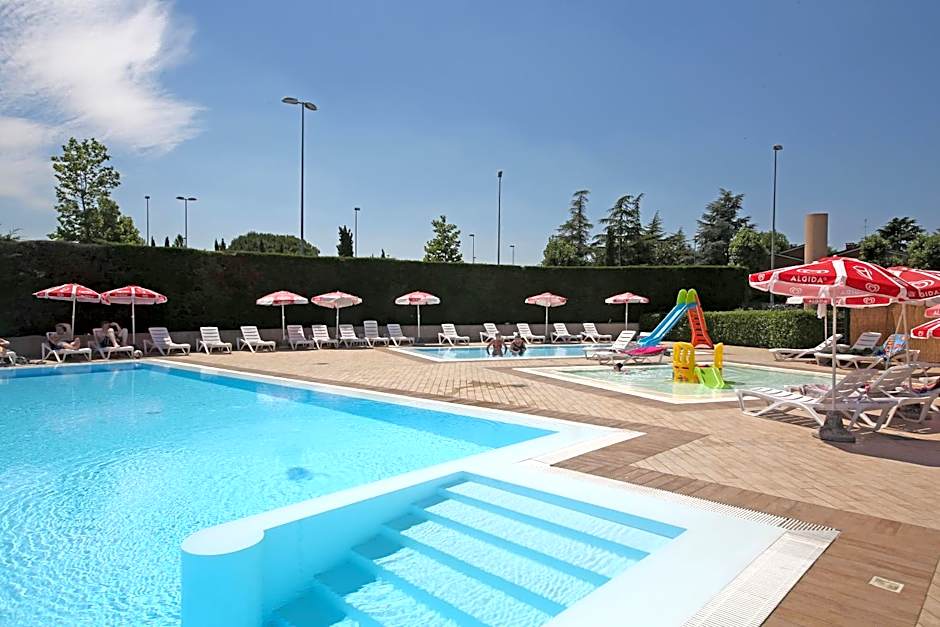 Residence Villaggio Tiglio