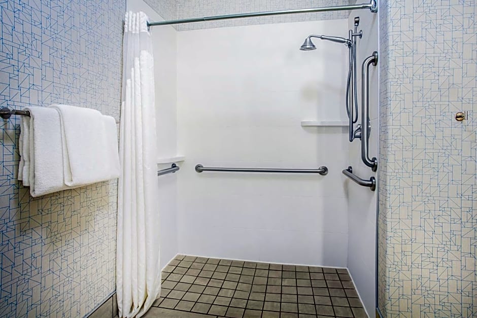 Holiday Inn Express Hotel & Suites Cedar City, an IHG Hotel