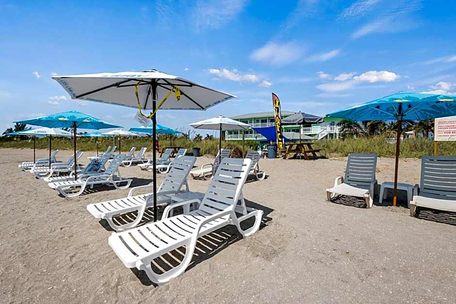 Oceanfront Inn, Private Balcony, 2 Full Beds #16