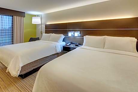 Standard Room with Two Queen Beds