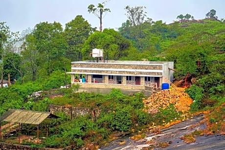 IRUVACHI Home Stay