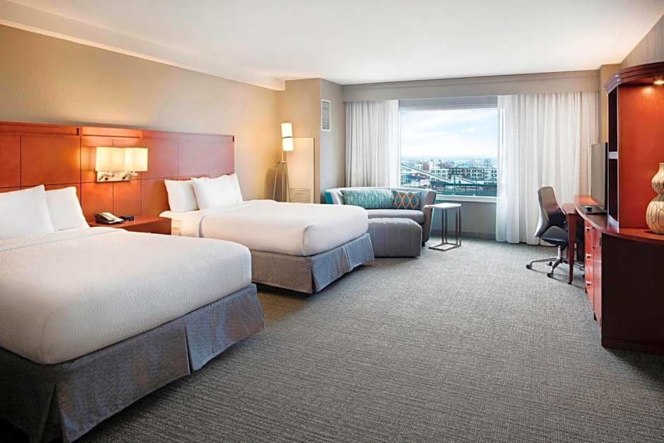 Courtyard by Marriott Indianapolis Downtown