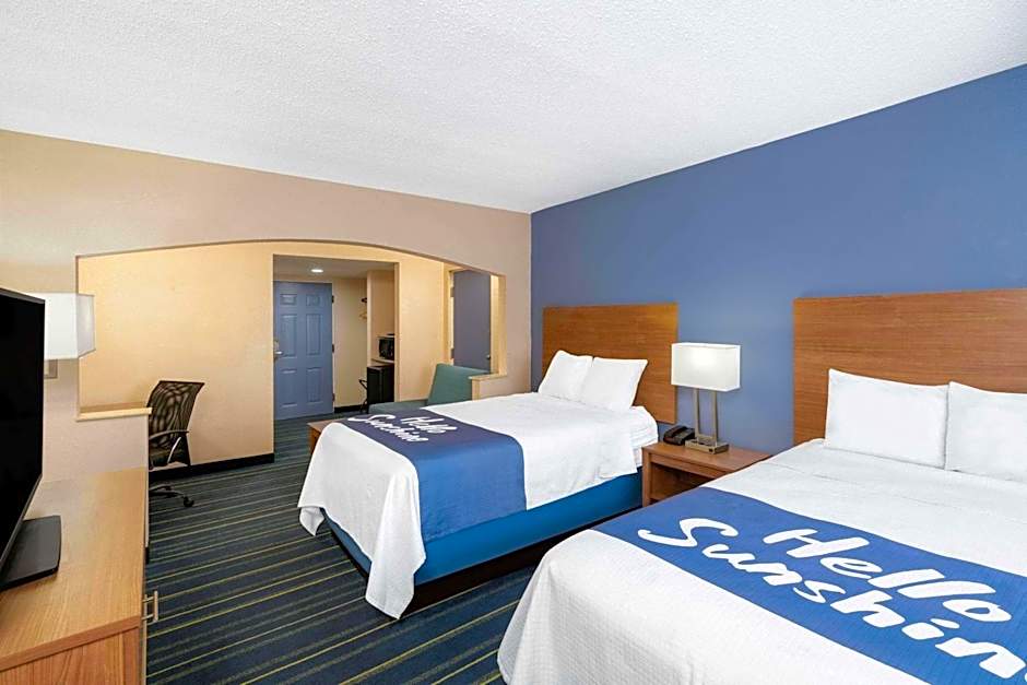 Days Inn by Wyndham Panama City