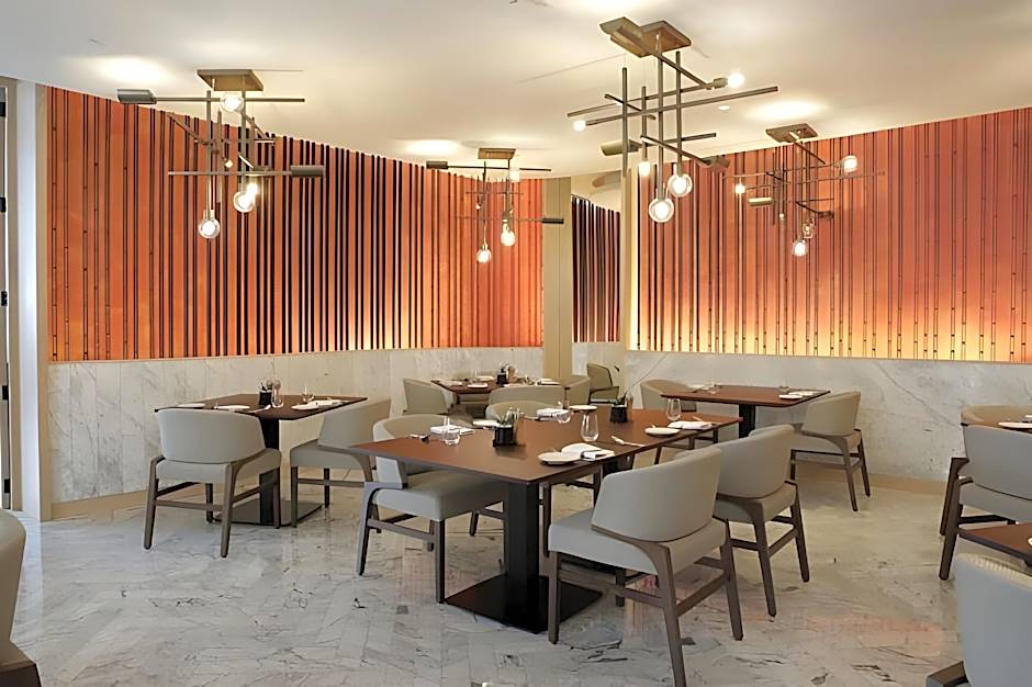 Four Seasons Hotel Bengaluru at Embassy One