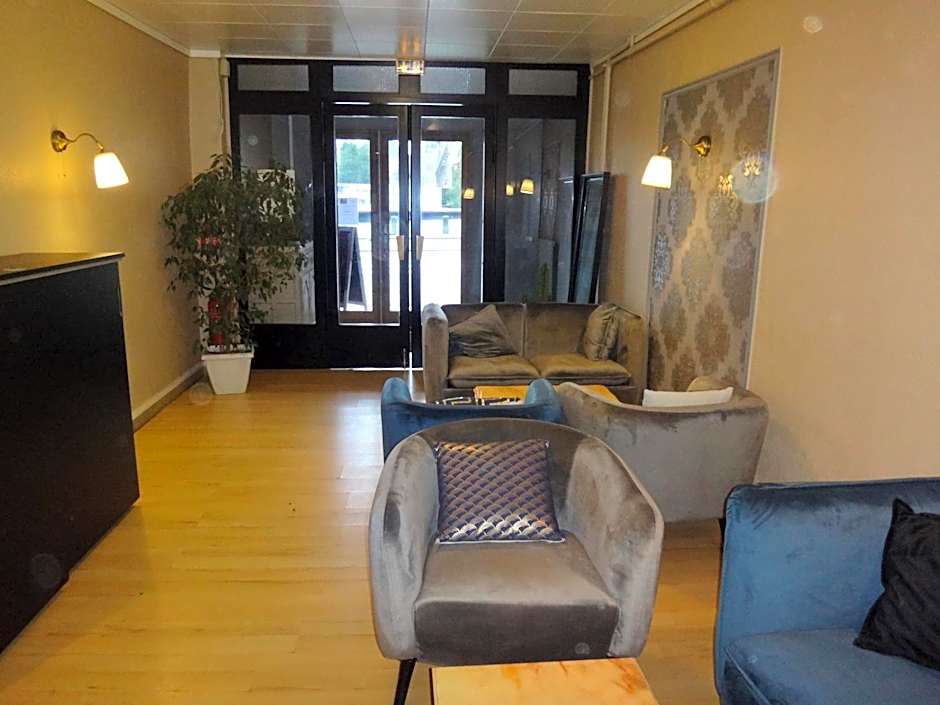 Hotel du Centre - Restaurant le P'tit Gourmet