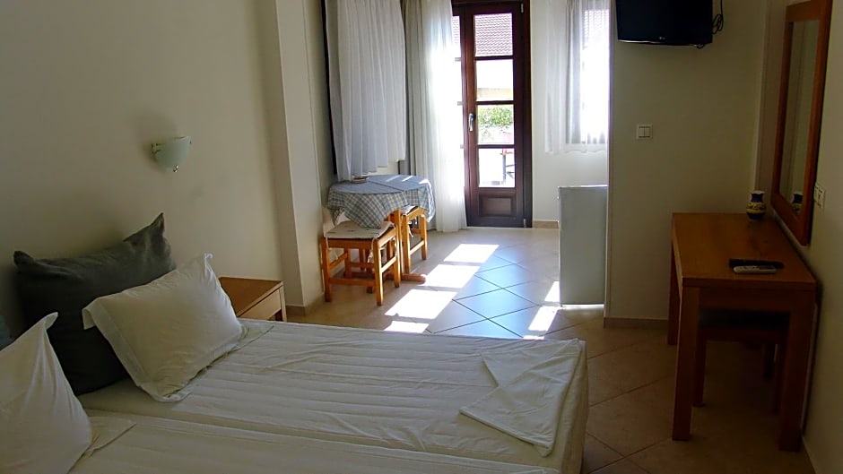 Notis Hotel