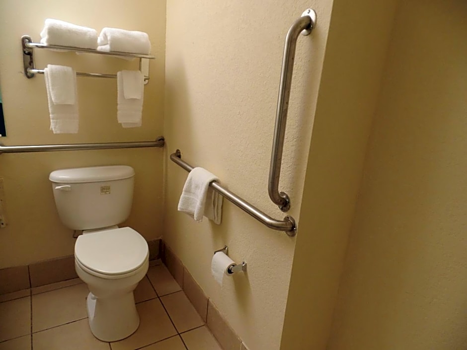 Home Inn & Suites