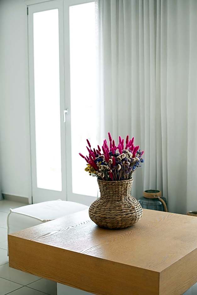 The George Hotel Mykonos