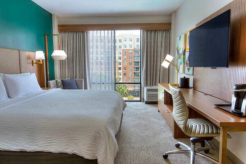 Holiday Inn Gainesville-University Center By IHG