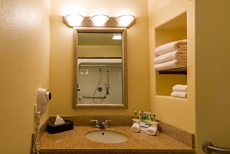 Twin Room - Mobility Access