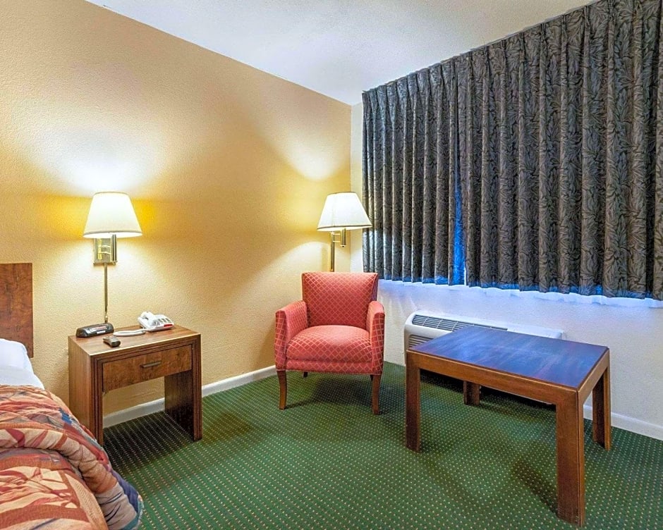 Rodeway Inn