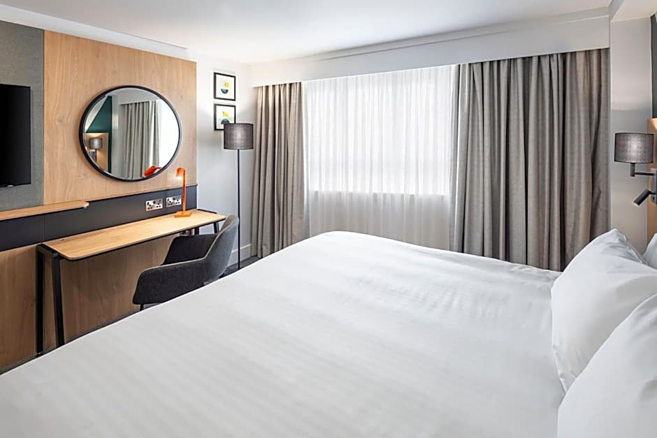 Holiday Inn Gloucester / Cheltenham By IHG