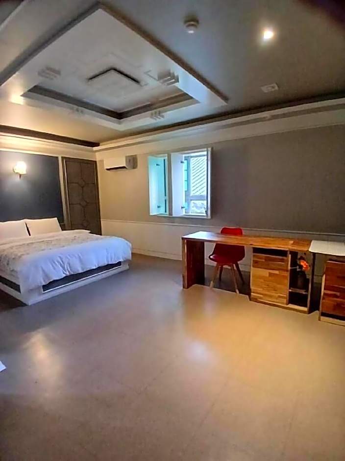 Hiddenhill Bulkuksa Hotel