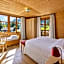 Hotel Between