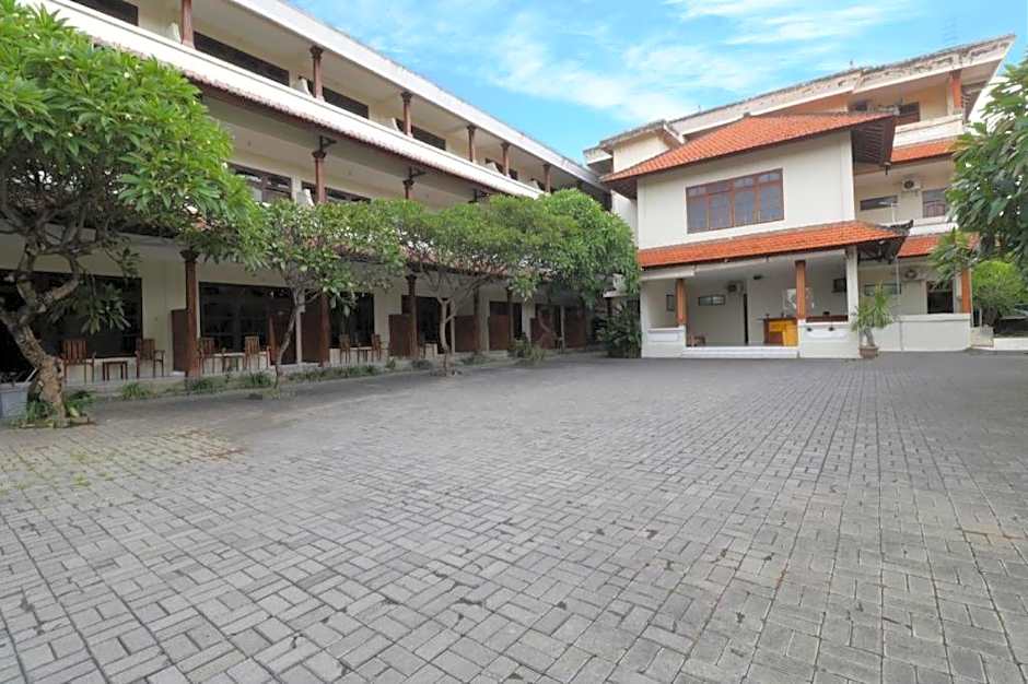 SPOT ON 2426 Hotel Aget Jaya Ii