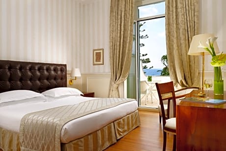 Superior Double or Twin Room with Sea View and Balcony