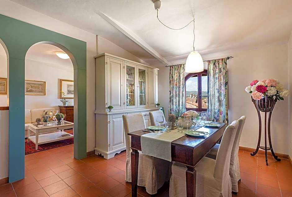Casa Baino in Lucca With 2 Bedrooms and 1 Bathrooms