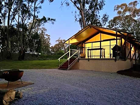 McLean Beach Holiday Park