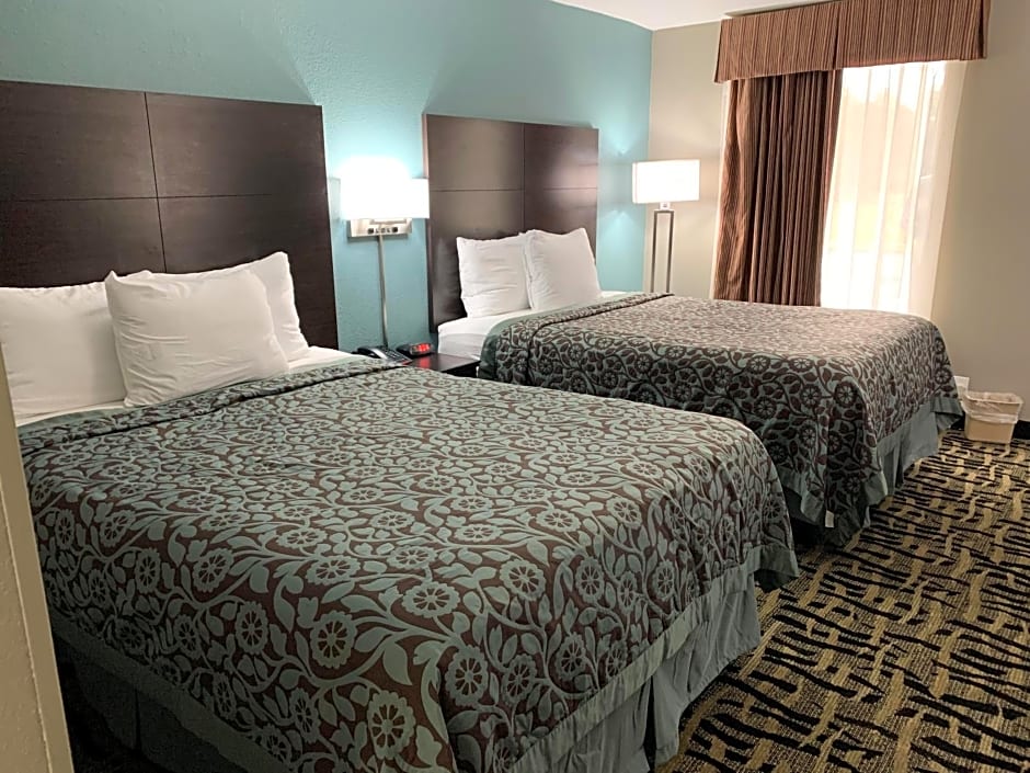 Days Inn & Suites by Wyndham Collierville Germantown Area