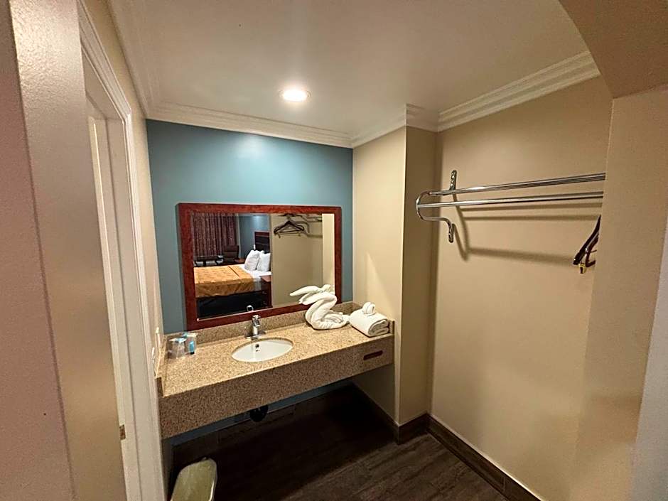 Economy Inn - Burbank Airport