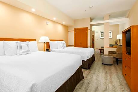 Studio, 2 Queen, Sofa bed