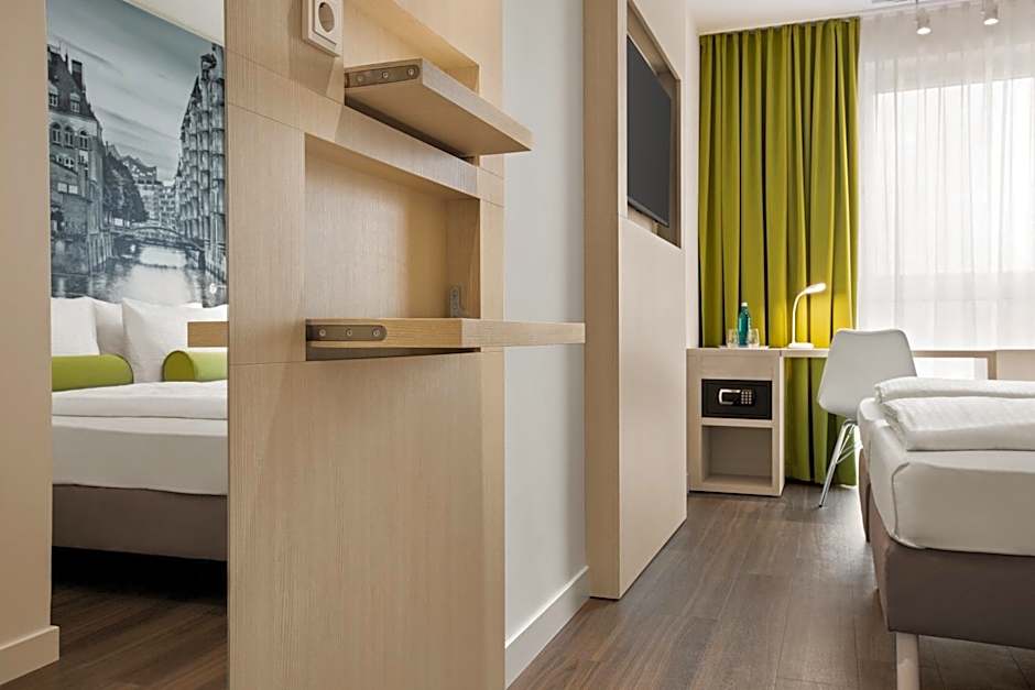 Super 8 by Wyndham Mainz Zollhafen