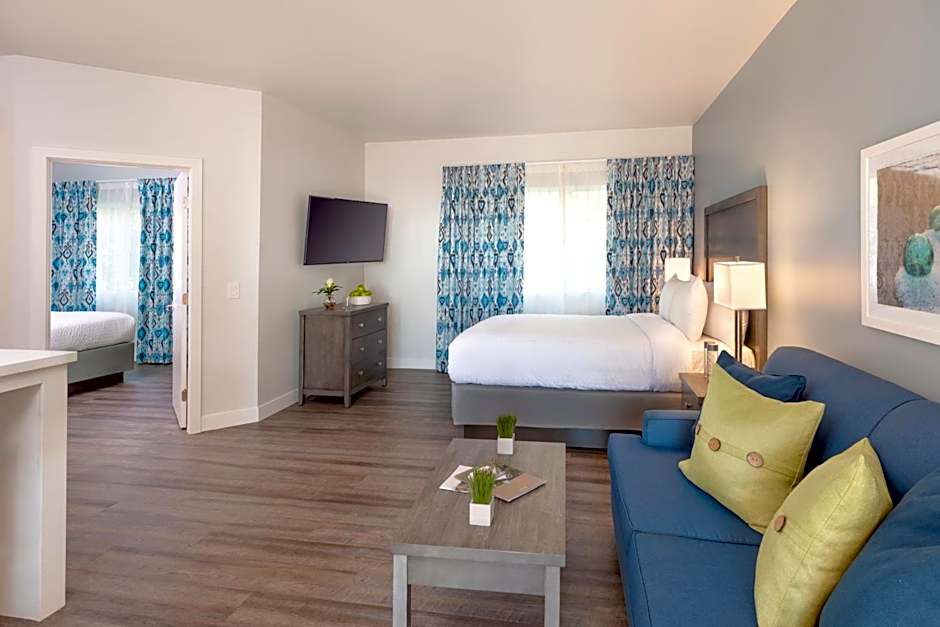 Beachfront Inn